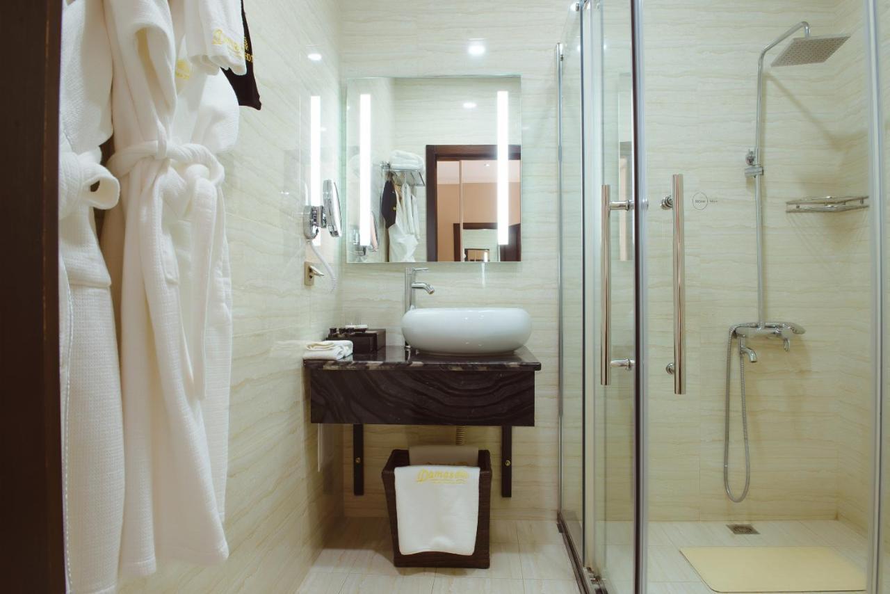 בישקק Damas International Hotel מראה חיצוני תמונה