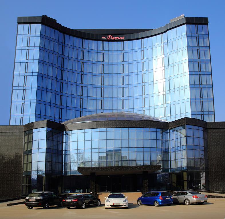 בישקק Damas International Hotel מראה חיצוני תמונה