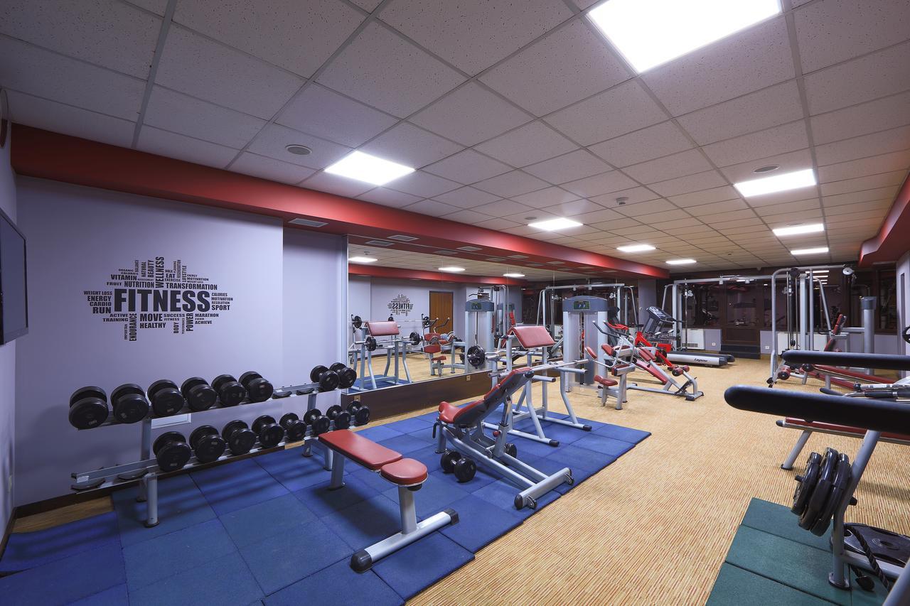 בישקק Damas International Hotel מראה חיצוני תמונה